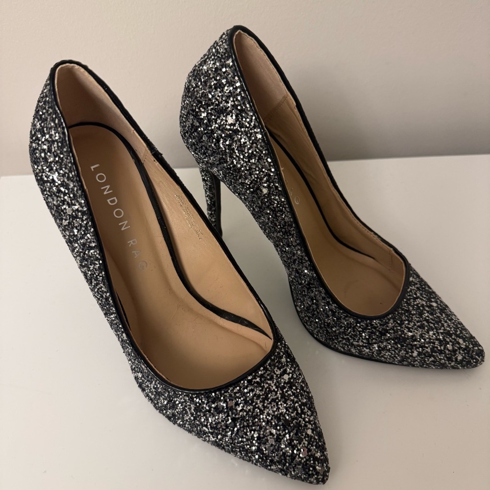 London Fog "Anya" Silver & Black Ombré Glitter Pointed Toe Pumps - Size 5 - Picture 3 of 9